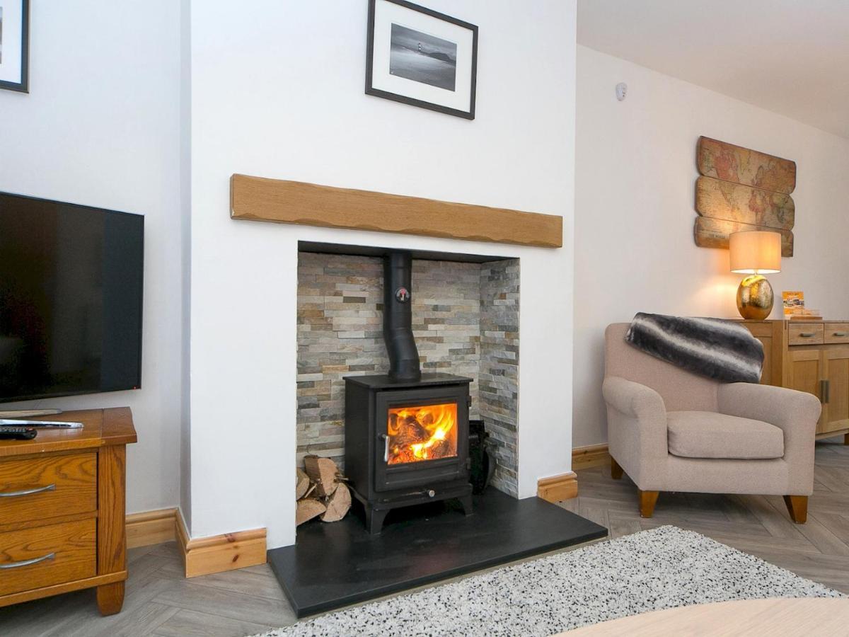 Pass The Keys Modern Coastal Home In Bull Bay Amlwch Экстерьер фото