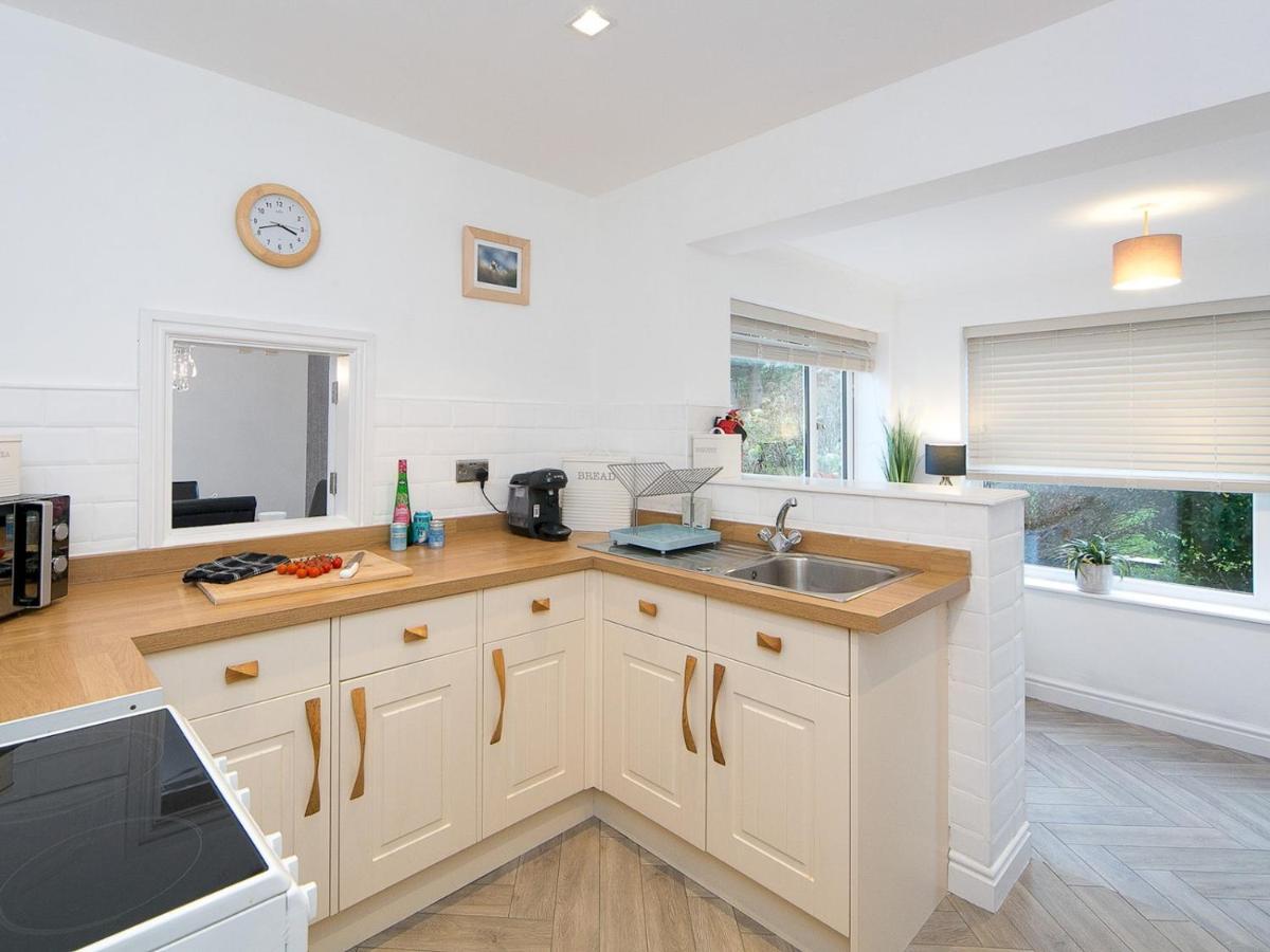 Pass The Keys Modern Coastal Home In Bull Bay Amlwch Экстерьер фото